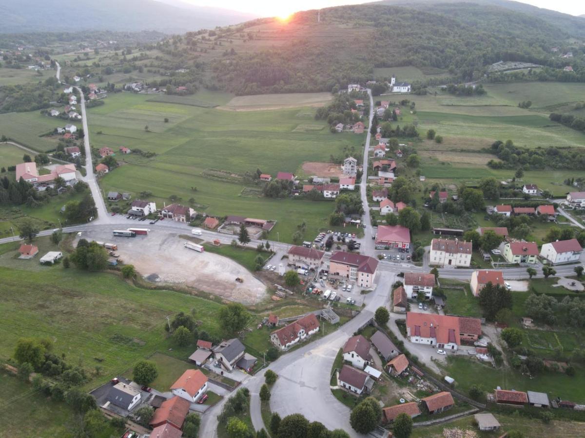 Apartman Katja Rakovica Exterior foto