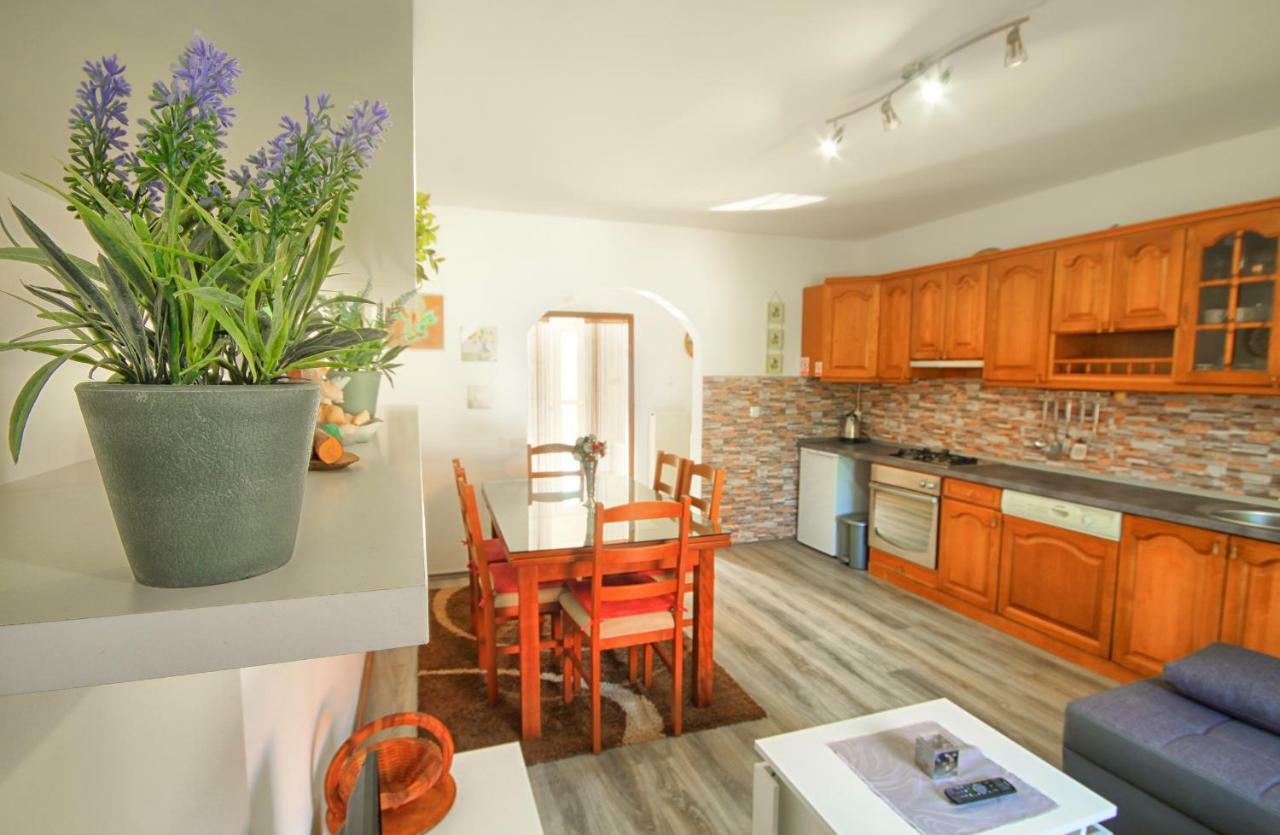 Apartman Katja Rakovica Exterior foto